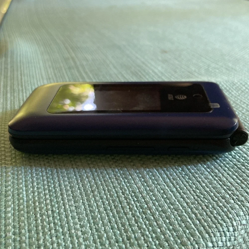 Compact Blue & Black Flip Phone